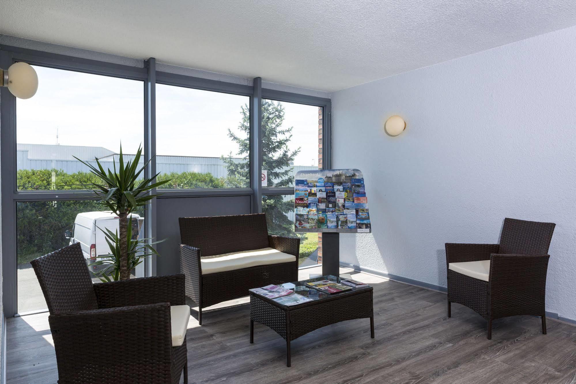 New Hotel Blois Sud Екстериор снимка