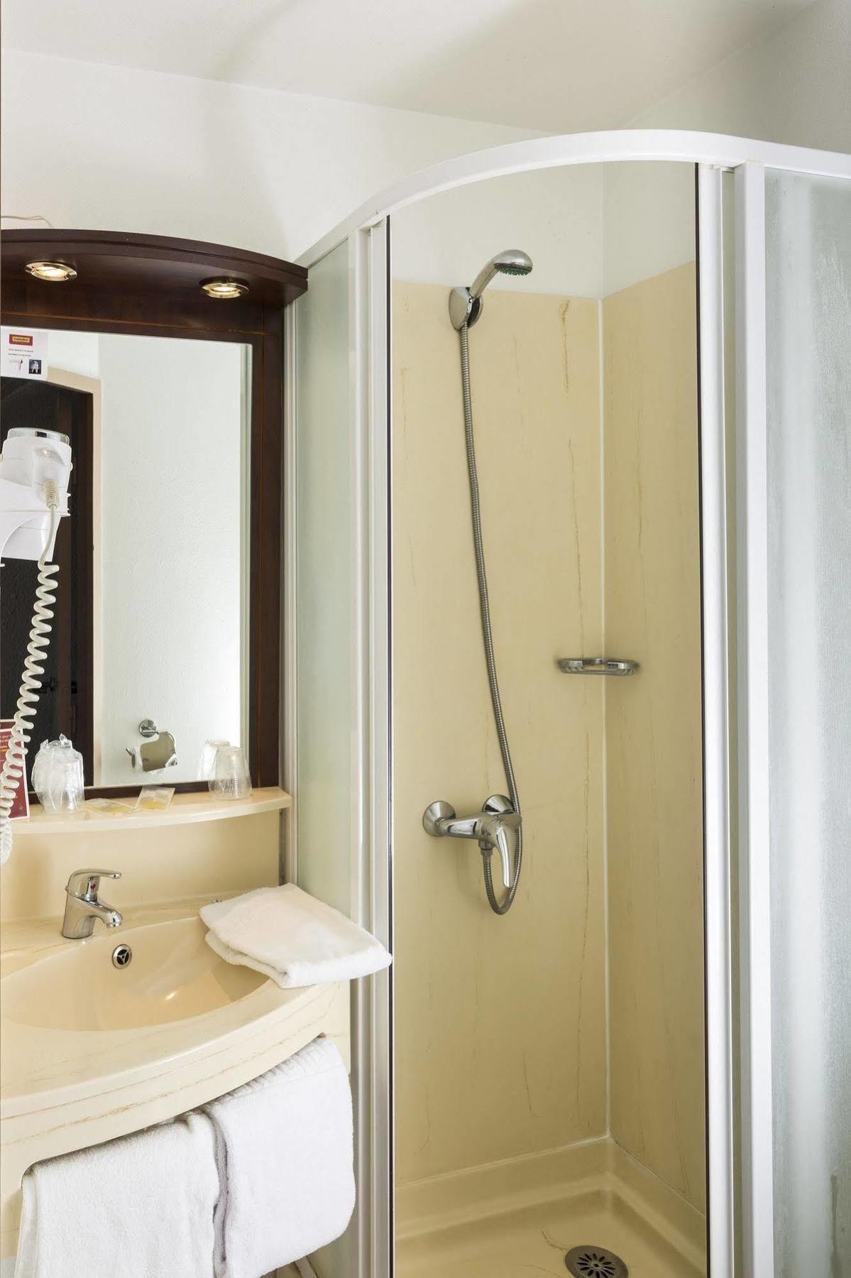 New Hotel Blois Sud Екстериор снимка